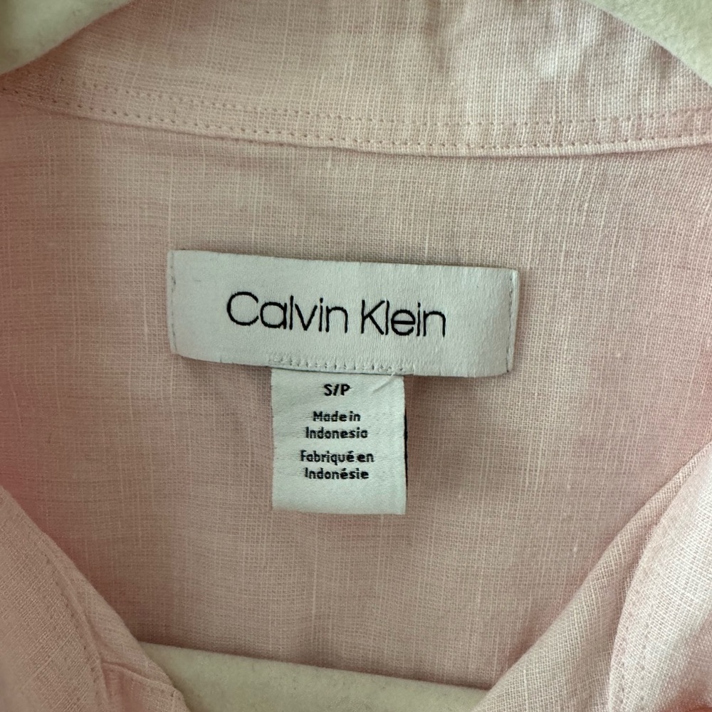 Linen button down - Picture 3 of 3